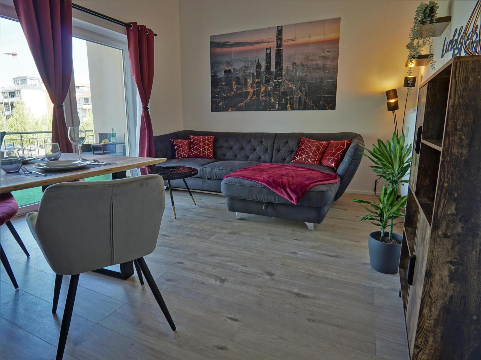 "Hogulu" Brandenburg, Balkon, Neustadt, Kueche, Wassernaehe - Parkplatz Inklusive Apartment Brandenburg  Room photo