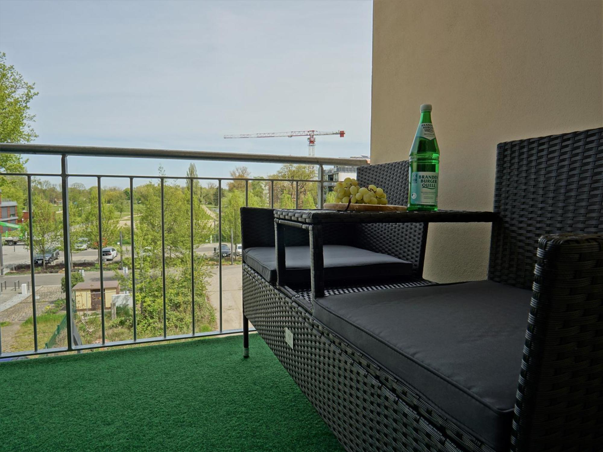 "Hogulu" Brandenburg, Balkon, Neustadt, Kueche, Wassernaehe - Parkplatz Inklusive Apartment Brandenburg  Room photo
