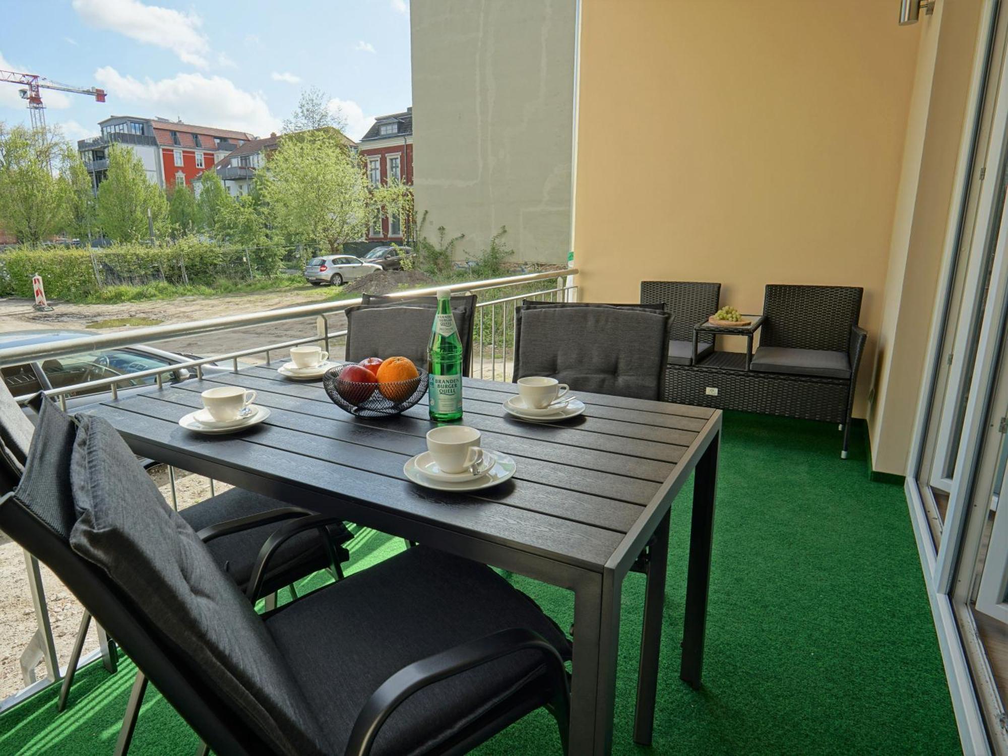 "Hogulu" Brandenburg, Balkon, Neustadt, Kueche, Wassernaehe - Parkplatz Inklusive Apartment Brandenburg  Room photo